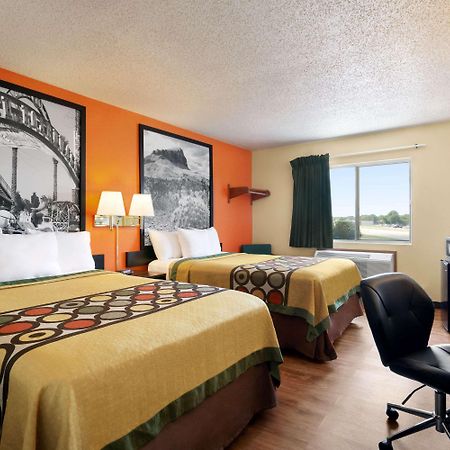 Super 8 By Wyndham Waco University Area Dış mekan fotoğraf